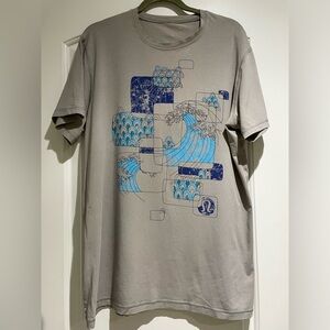 lululemon athletica Gray and Blue Graphic Men's Tee